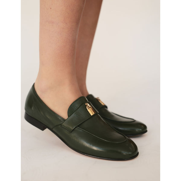 Dark green leather loafer on low heel with gold-toned lock detail