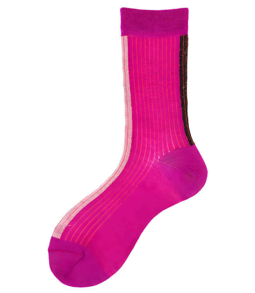 Fuchsia short crew socks with ribbed knit and stitched logo detail