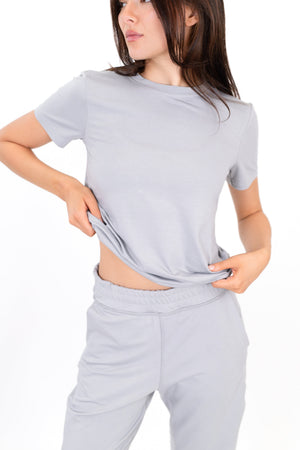 Gray short-sleeve T-shirt with side ruching and waist cutout