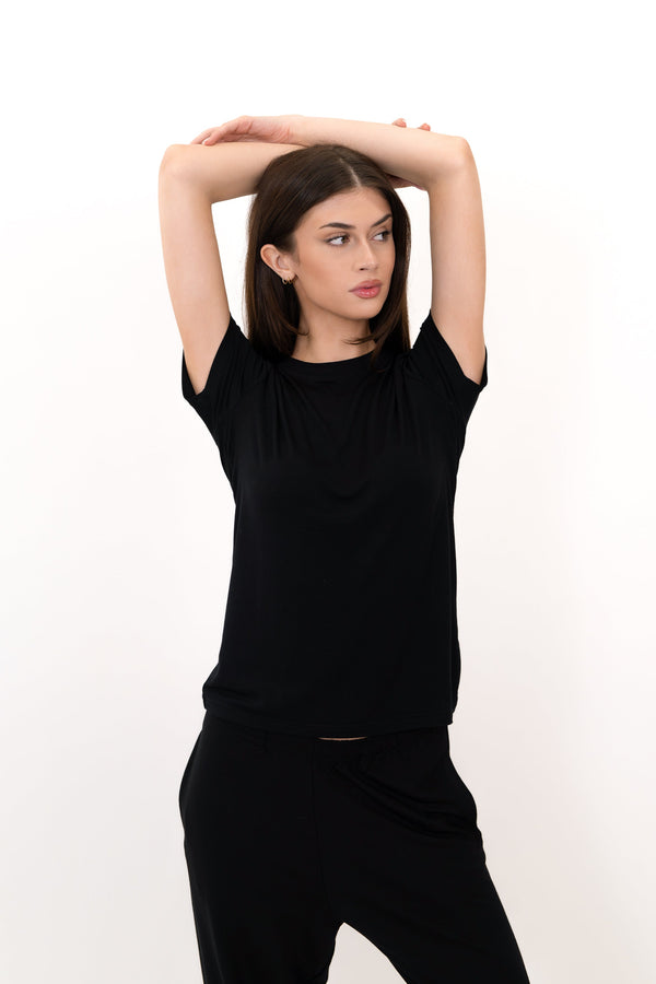 Black short-sleeve T-shirt with gathered neckline and waist cutout