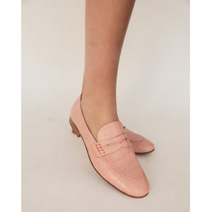 Leather flat loafer with moc toe and croc-embossed upper, slip-on design