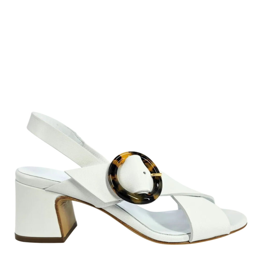 White leather singback sandal with block heel, open toe, tortoiseshell round buckle
