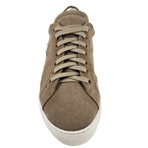 Beige suede lace-up sneaker with round toe and white rubber sole