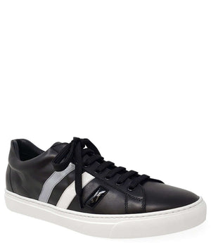 Black leather low-top sneaker with three white stripes, lace-up, white rubber sole