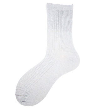 Women's white short socks with ribbed knit and cushioned toe