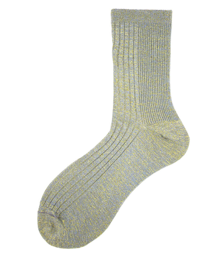 Alto Milano women’s short socks, light ice blue speckled knit with ribbed cuff.