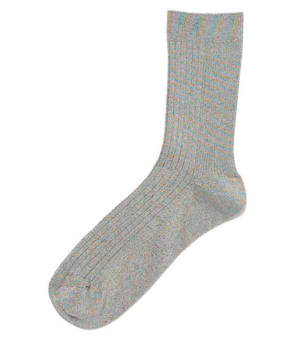 Light gray short knit socks with subtle multicolor speckled texture
