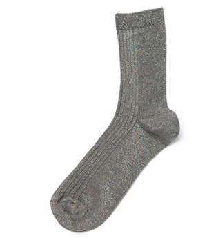 Taupe short knit socks with ribbed cuff and seamless toe