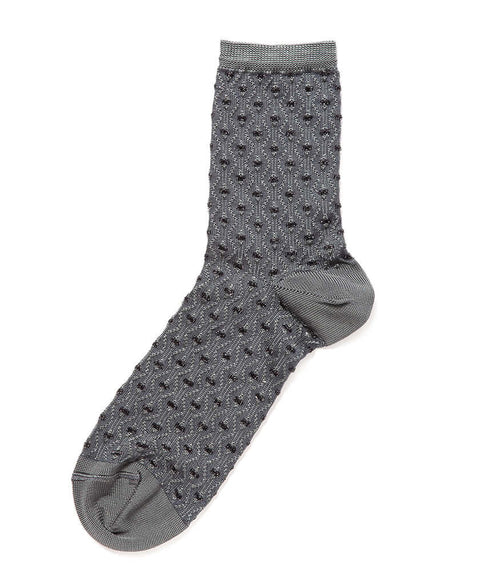 Zigzag-pattern crew socks in dark gray, ankle length with cushioned sole
